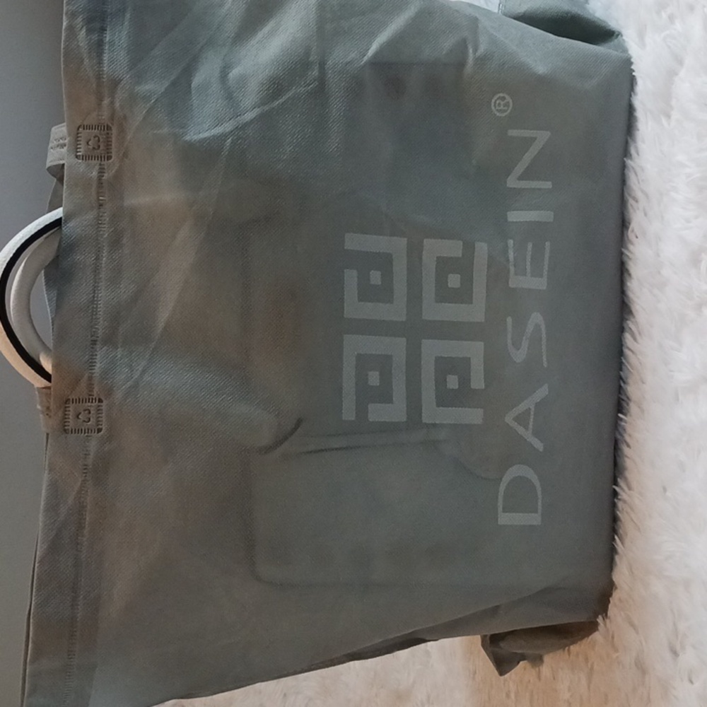 Handbag - Picture 9 of 9